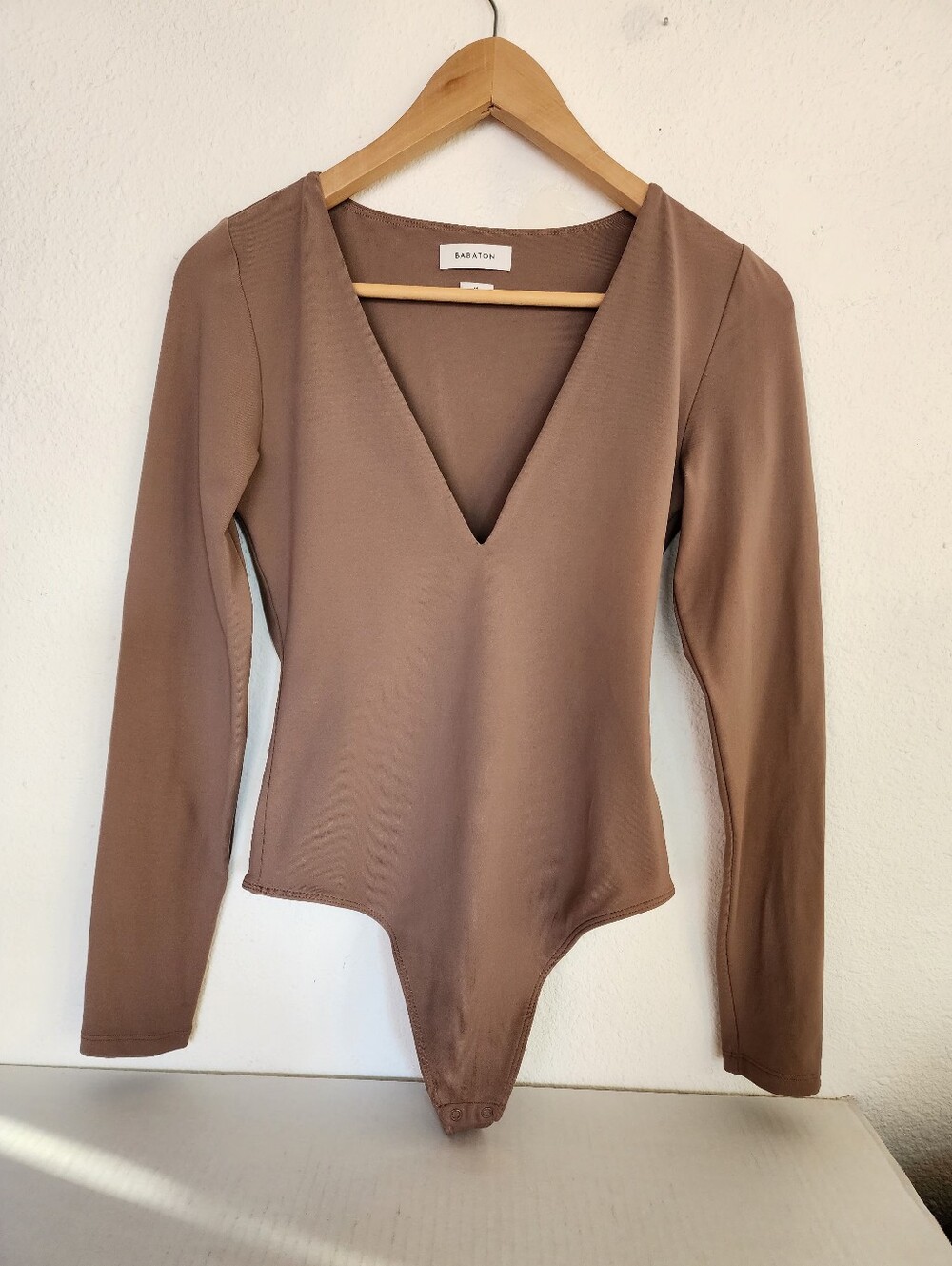 Babaton Bodysuit Womens M Long Sleeve Deep V Neck Stretch Mocha Taupe